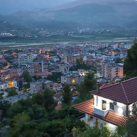 Vila Toska Berat Esterno foto